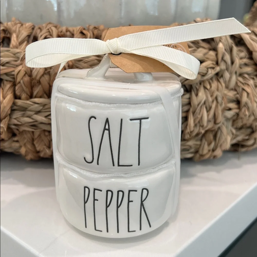 Cute.Rae Dunn SALT - PEPPER.